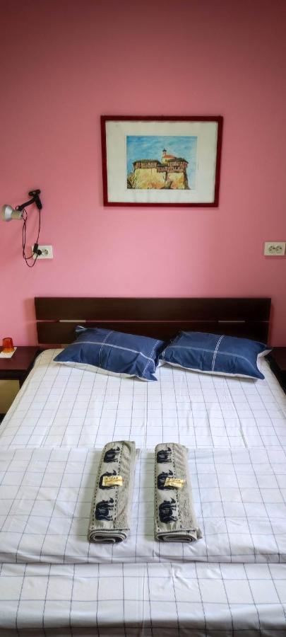 Стаи за гости ОРЕХА Троян Private rooms Oreha Экстерьер фото