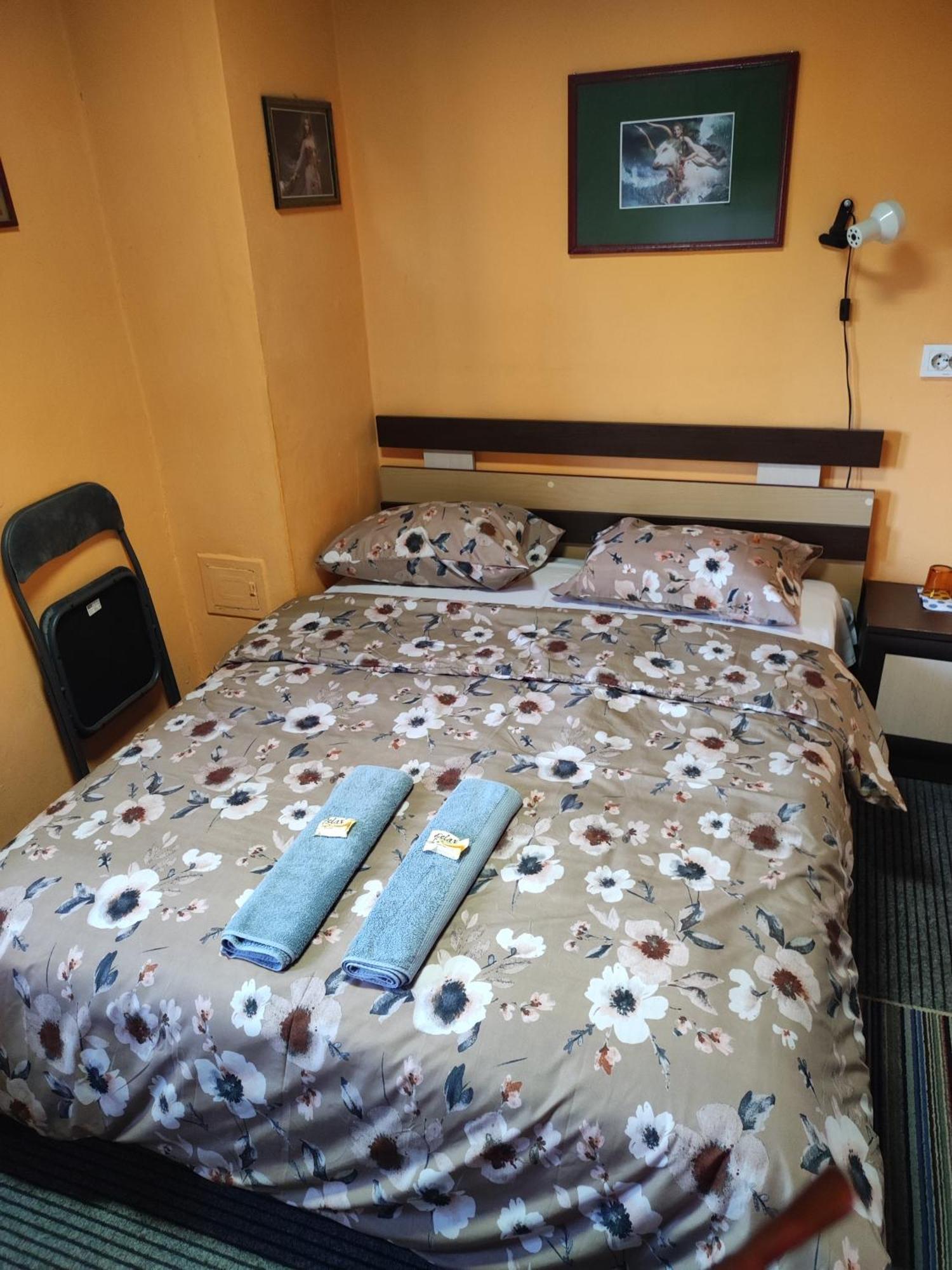 Стаи за гости ОРЕХА Троян Private rooms Oreha Экстерьер фото