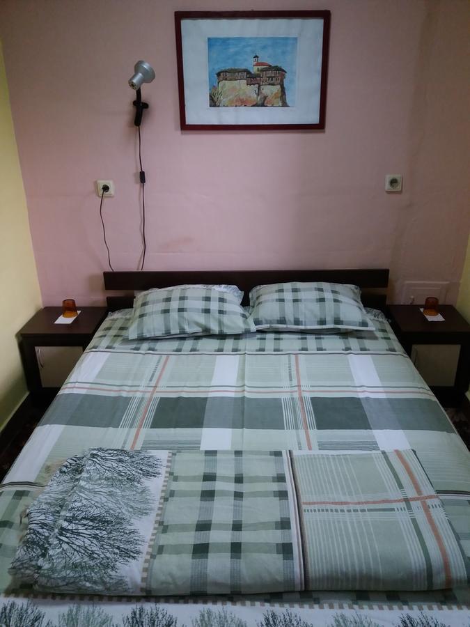 Стаи за гости ОРЕХА Троян Private rooms Oreha Экстерьер фото